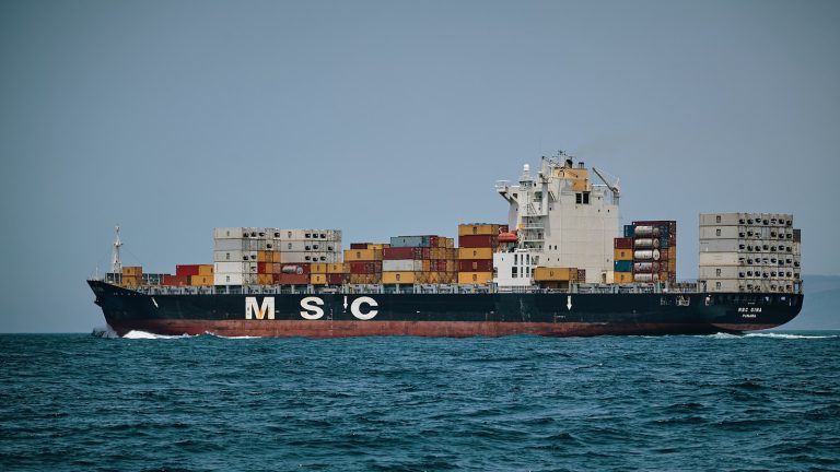 Tartus port cranes as UAE-Syria trade corridor reopens